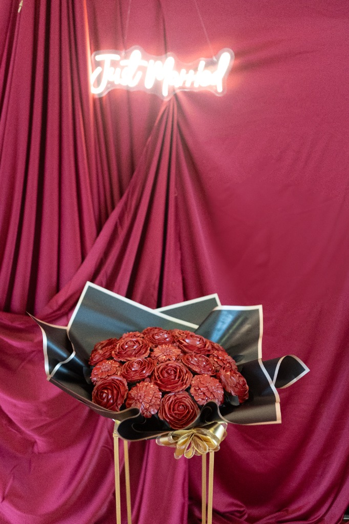 LM La Déco for Party - Bouquet d'exception et néon lumineux